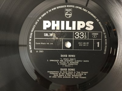 Lot 572 - DAVID BOWIE - DAVID BOWIE (PHILIPS) LP (ORIGINAL UK COPY - SBL 7912)