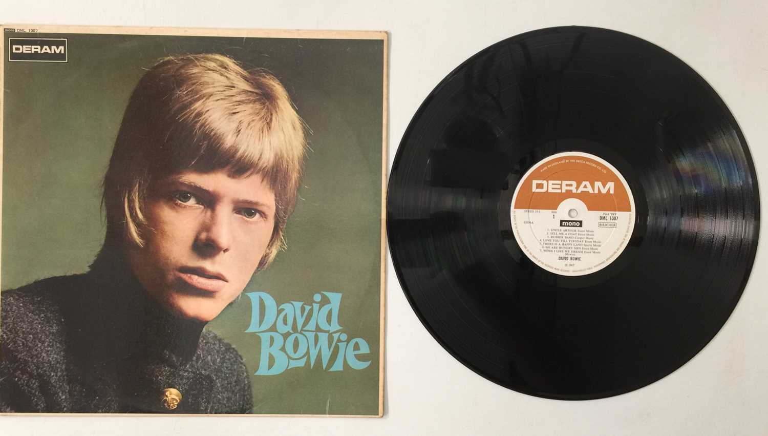 Lot 573 - DAVID BOWIE - DAVID BOWIE LP (ORIGINAL UK MONO COPY - DERAM DML 1007)