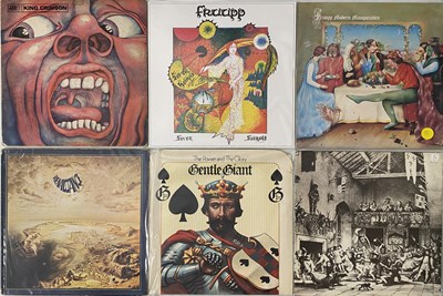 Lot 712 - PROG - LP / BOOK COLLECTION