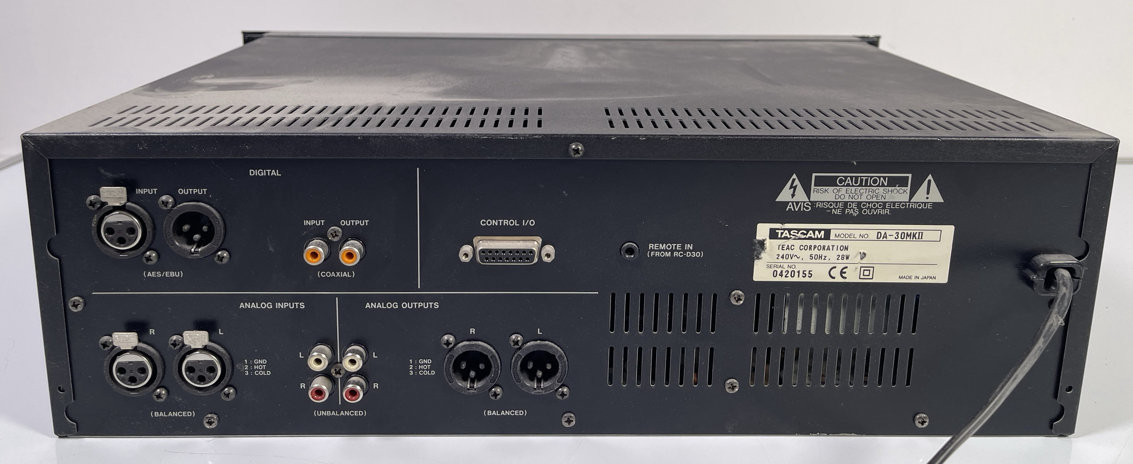 Lot 15 - TASCAM 17 DA-30 MARK II DAT RECORDER.