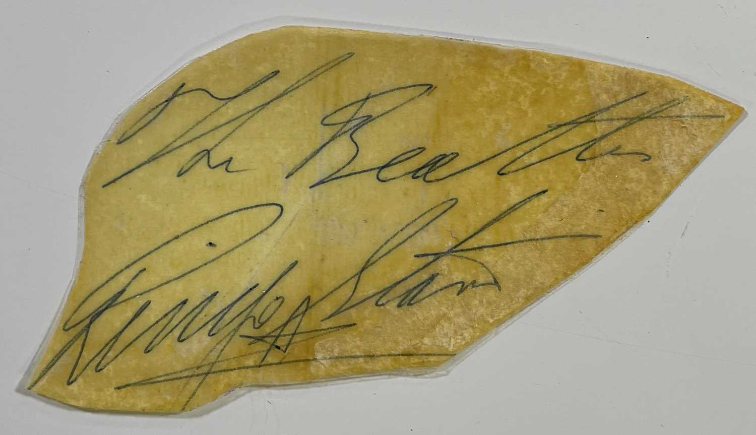 Lot 418 - THE BEATLES - RINGO STARR AUTOGRAPH.