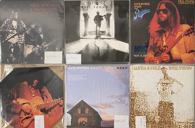 Lot 813 - NEIL YOUNG - LP COLLECTION