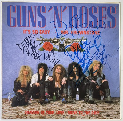 Lot 271 - GUNS N ROSES - SIGNED 12"