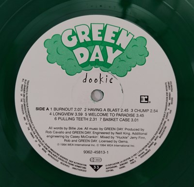 Lot 1 - GREEN DAY - DOOKIE LP (LIMITED EDITION GERMAN GREEN VINYL PRESS - 9362-45813-1)