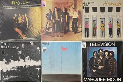 Lot 895 - PUNK & WAVE - LP COLLECTABLES