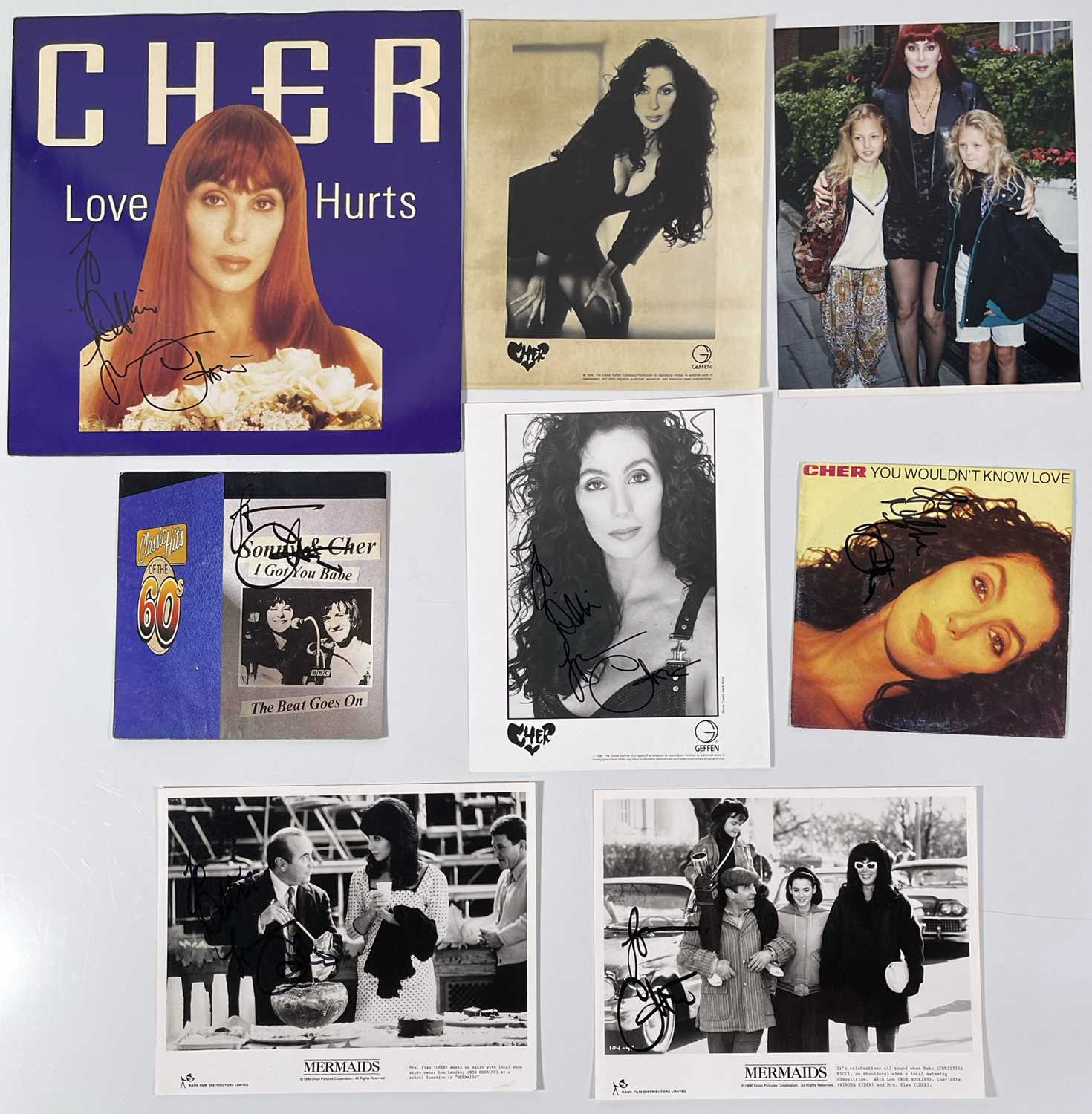 Lot 363 - CHER - AUTOGRAPH COLLECTION.