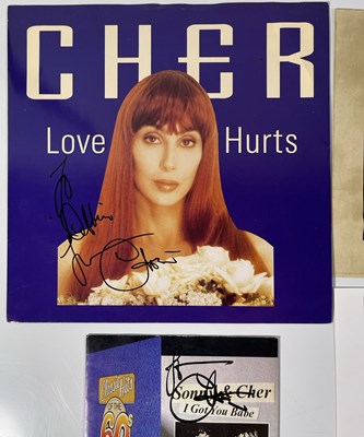 Lot 363 - CHER - AUTOGRAPH COLLECTION.