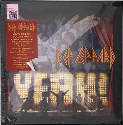 Lot 900 - DEF LEPPARD & AC/DC - LP BOX SET/ 10" PACK