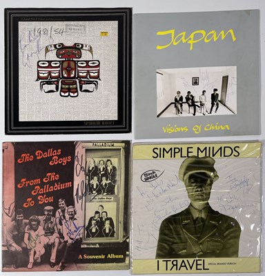 Lot 369 - 80S / SYNTH POP STARS 0 AUTOGRAPHS INC JAPAN.