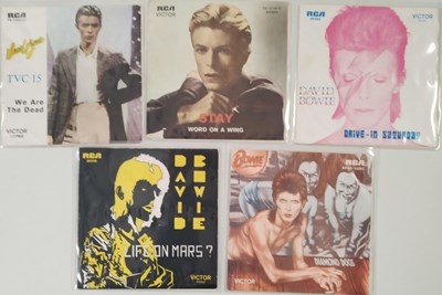 Lot 1030 - DAVID BOWIE - PORTUGUESE RARITIES - 7" PACK