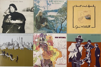 Lot 1036 - NEIL YOUNG / JONI MITCHELL - LP COLLECTION