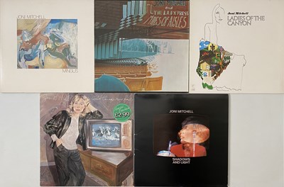 Lot 1036 - NEIL YOUNG / JONI MITCHELL - LP COLLECTION