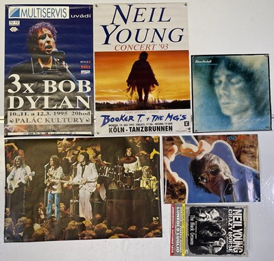 Lot 284 - POSTERS INC STEVE HACKETT SIGNED.