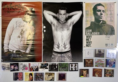 Lot 375 - POP/INDIE SIGNED CDS AND POSTERS INC TAKE THAT / ARCTIC MONKEYS.