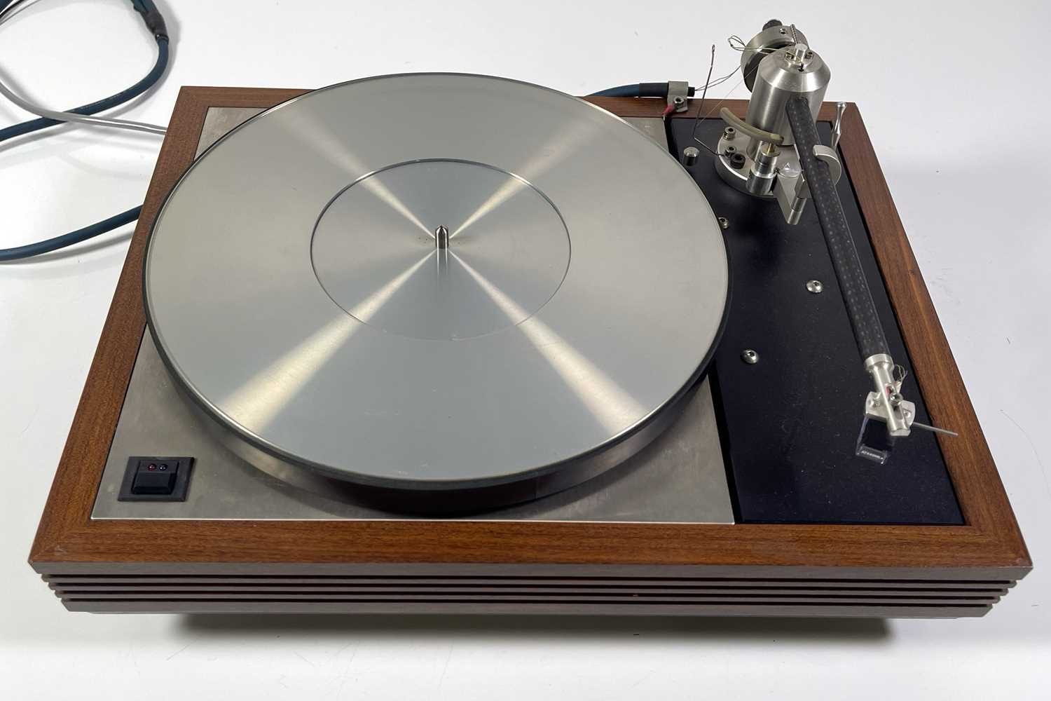 Lot 37 - LINN SONDEK LP12 TURNTABLE AND SPARE LINN