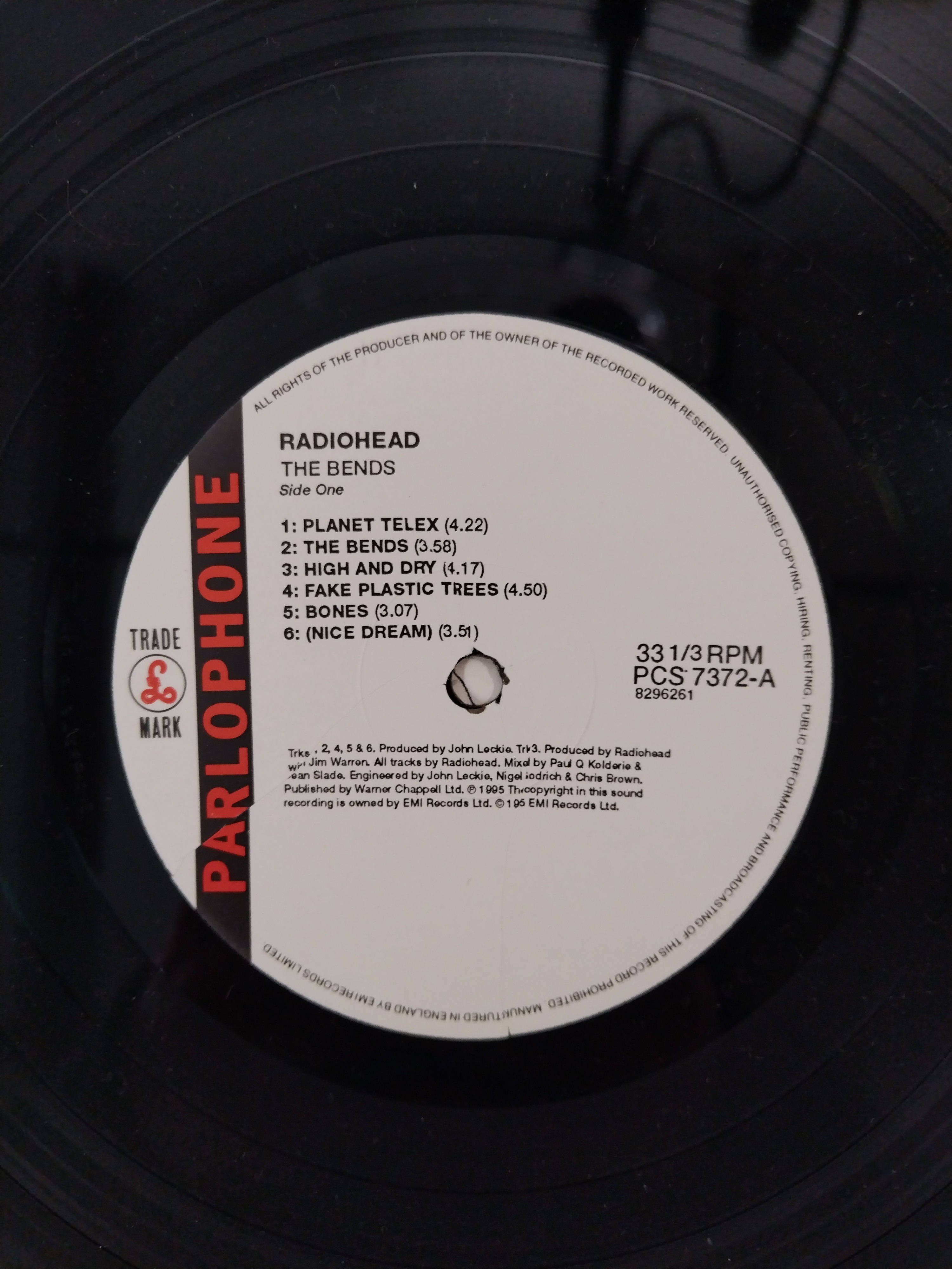 Lot 153 - RADIOHEAD - THE BENDS LP (UK 1ST PRESS - PCS