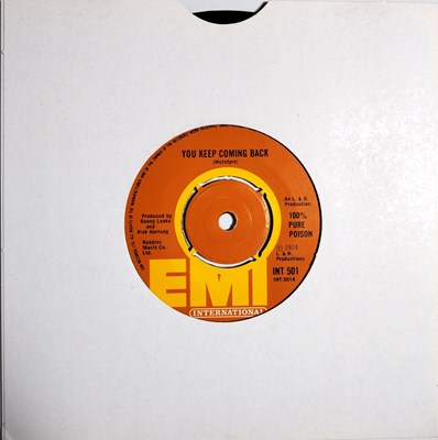 Lot 13 - 100% PURE POISON - YOU KEEP COMING BACK C/W (AND WHEN I SAID) I LOVED YOU - EMI INTERNATIONAL - (INT 501) UK PRESS