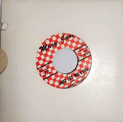 Lot 131 - EDWARD HAMILTON - I'M GONNA LOVE YOU C/W JUST LET ME KNOW