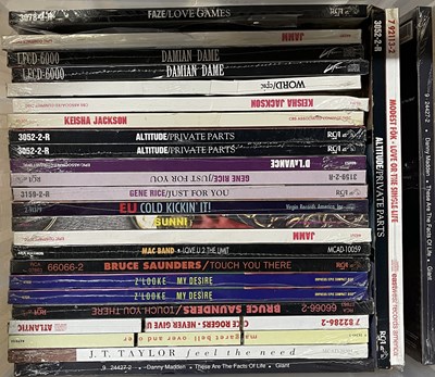 Lot 365 - SOUL - LONG CDs / CDs COLLECTION