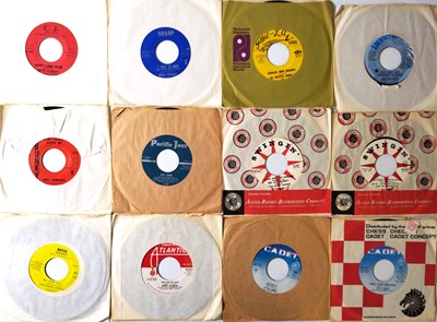 Lot 417 - 112 US ORIGINAL 60'S SINGLES (SOUL)