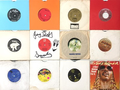 Lot 504 - AROUND 1100 UK PRESSING 70S AND 60S SOUL SINGLES