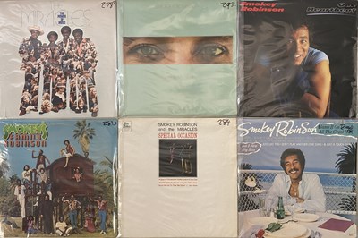 Lot 527 - SMOKEY ROBINSON / MIRACLES - LP COLLECTION
