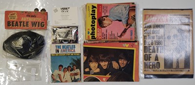 Lot 15 - THE BEATLES - MEMORABILIA AND MAGAZINES.