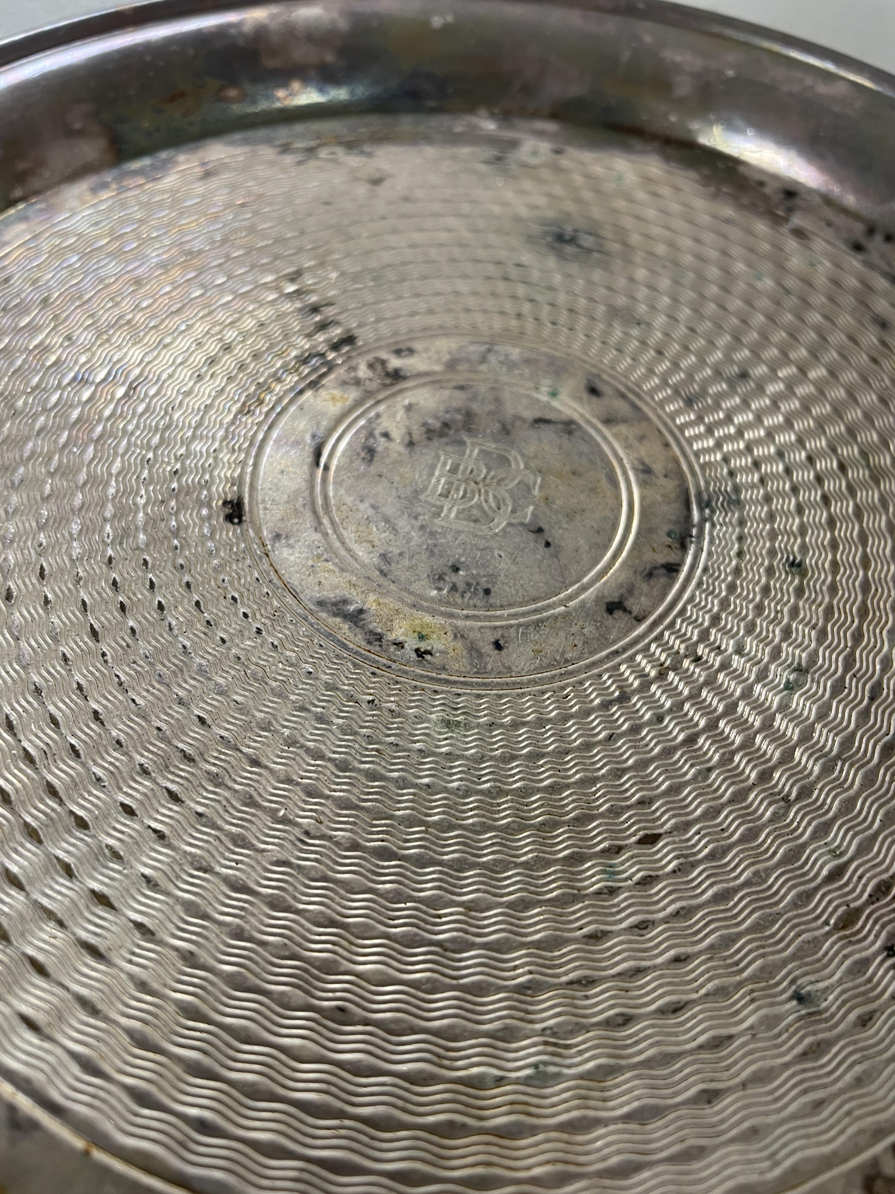 Lot 107 - BBC MICROCOMPUTER AND PLATE.