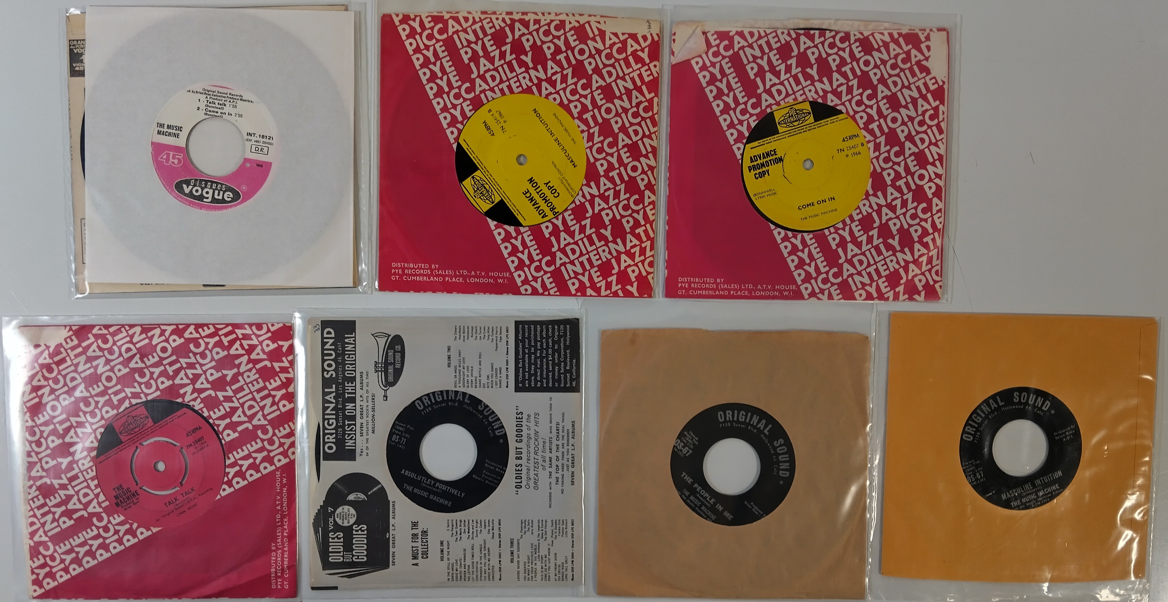 Lot 371 - MUSIC MACHINE - 7