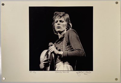 Lot 472 - DAVID BOWIE - JOHN ROWLANDS SIGNED LIMITED EDITION PRINT.