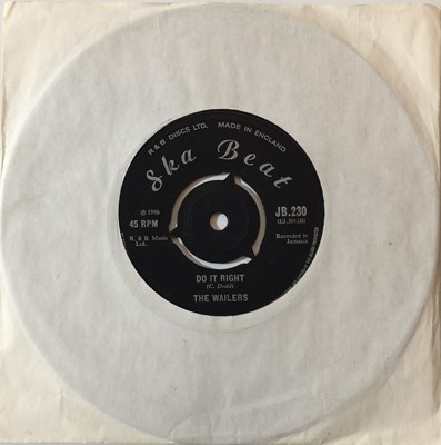 Lot 201 - THE WAILERS - AND I LOVE HER/ DO IT ALRIGHT UK 7'' (JB