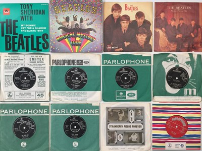 Lot 10 - THE BEATLES - 7" PACK