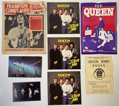 Lot 453 - QUEEN - ORIGINAL 1979 PARIS HANDBILL/MINI POSTER.