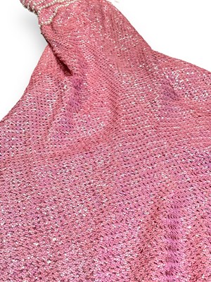 Lot 595 - DAME SHIRLEY BASSEY - OWNED AND WORN STAGE ENSEMBLE.