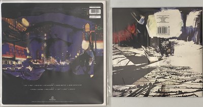 Lot 65 - RADIOHEAD - PABLO HONEY/ KID A LP/ 10" PACK