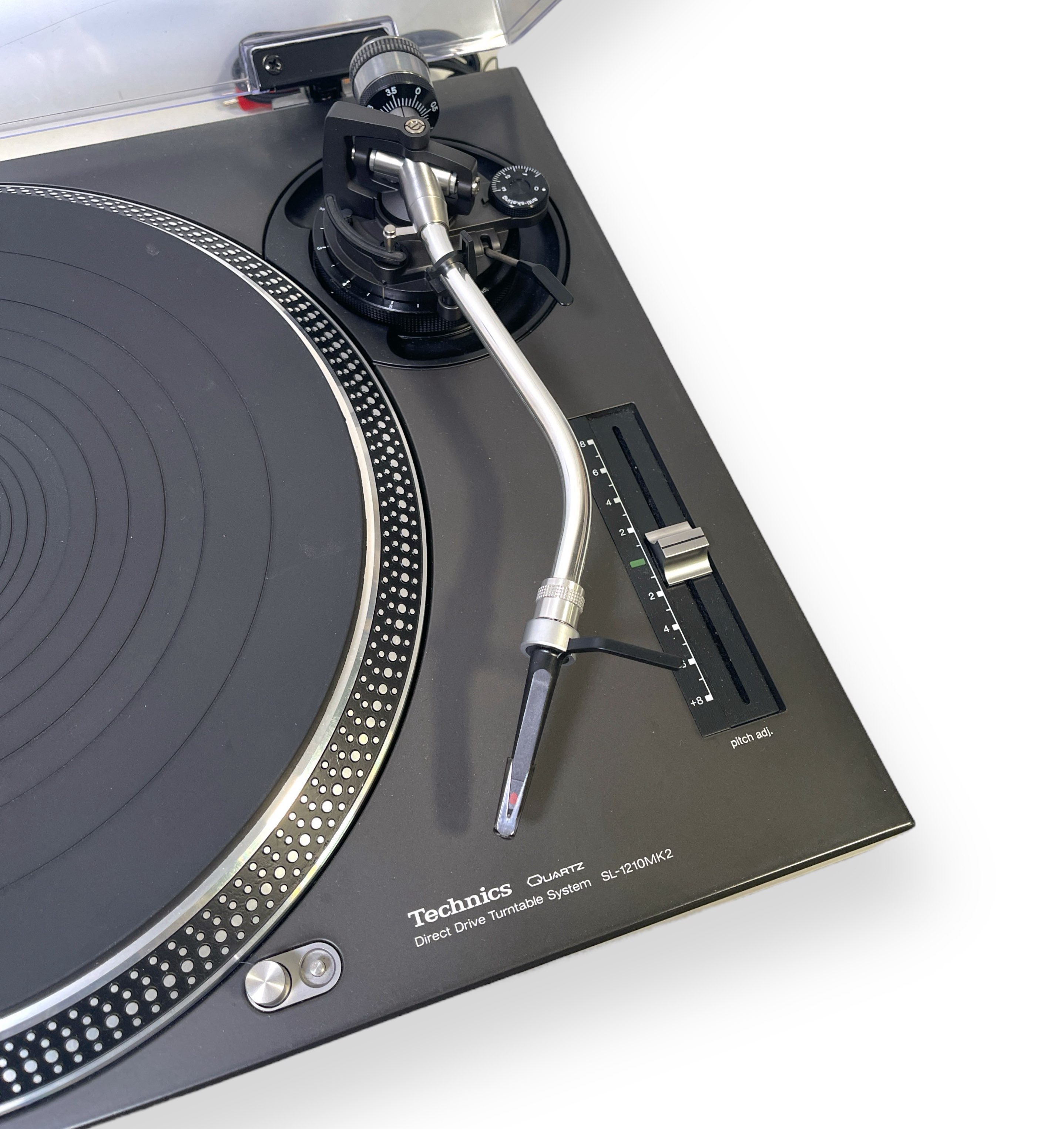 Lot 41 - TECHNICS SL-1210 MK2 TURNTABLE.
