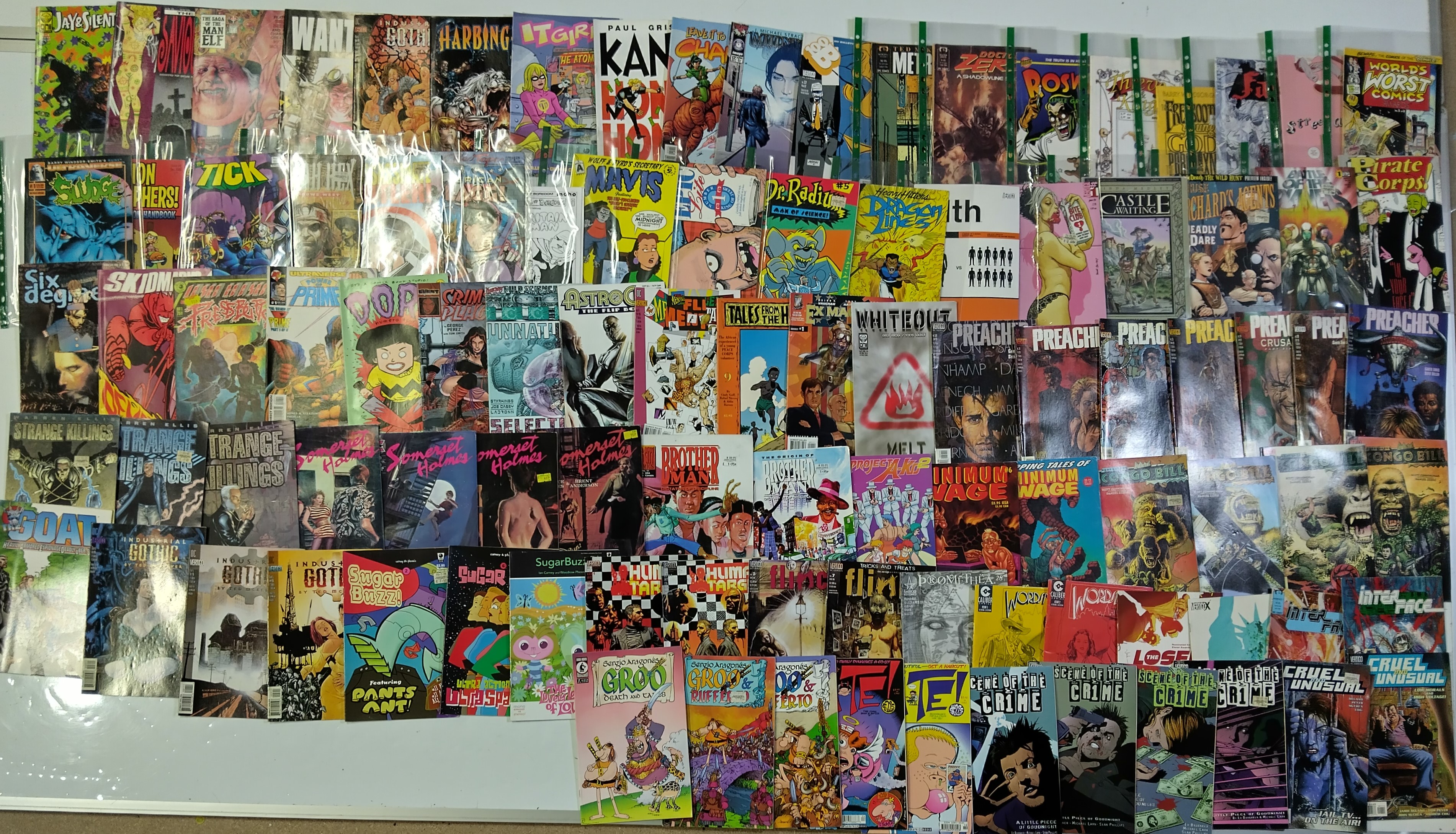Lot 76 - LARGE COLLECTION OF COMICS.