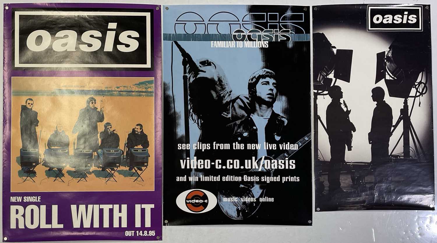 Lot 559 - OASIS - LIVE FOREVER / PROMO POSTERS.