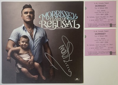 Lot 565 - THE SMITHS - MORRISSEY SIGNED LP.