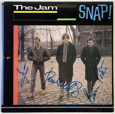 Lot 526 - THE JAM - SNAP! SIGNED LP.