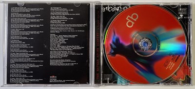 Lot 483 - DAVID BOWIE - SIGNED OUTSIDE CD.