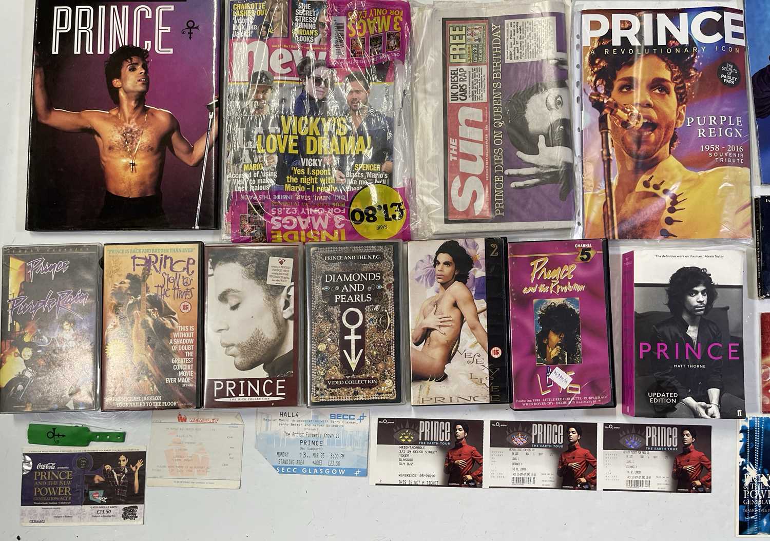 Lot 2360073 - PRINCE - MEMORABILIA COLLECTION.