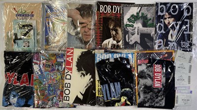 Lot 159 - BOB DYLAN - PROGRAMME COLLECTION WITH CORRESPONDING T-SHIRT FOR TOUR/CONCERT.