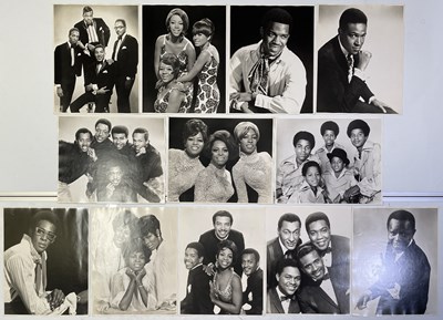 Lot 186 - MOTOWN - LARGE FORMAT ORIGINAL VINTAGE PHOTO PRINTS OF MOTOWN ARTISTS.