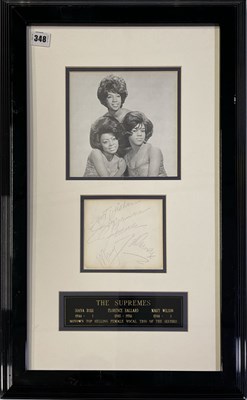 Lot 356 - SUPREMES - FULLY SIGNED FRAMED DISPLAY.