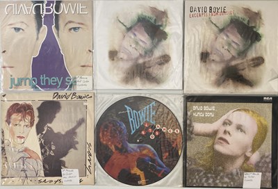 Lot 927 - DAVID BOWIE - LP / 12" PACK