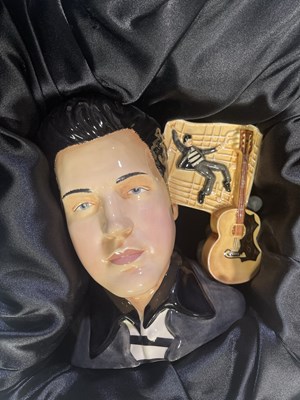 Lot 409 - ELVIS MEMORABILIA INC ROYAL DOULTON.