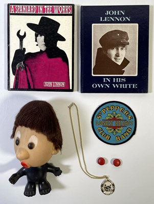 Lot 173 - THE BEATLES - COLLECTION OF 1960S COLLECTABLES.