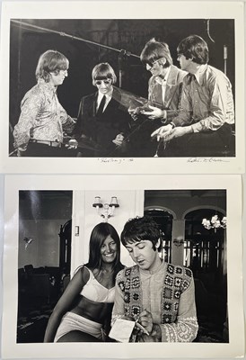 Lot 311 - THE BEATLES - ROBERT WHITAKER SIGNED PHOTOGRAPH.