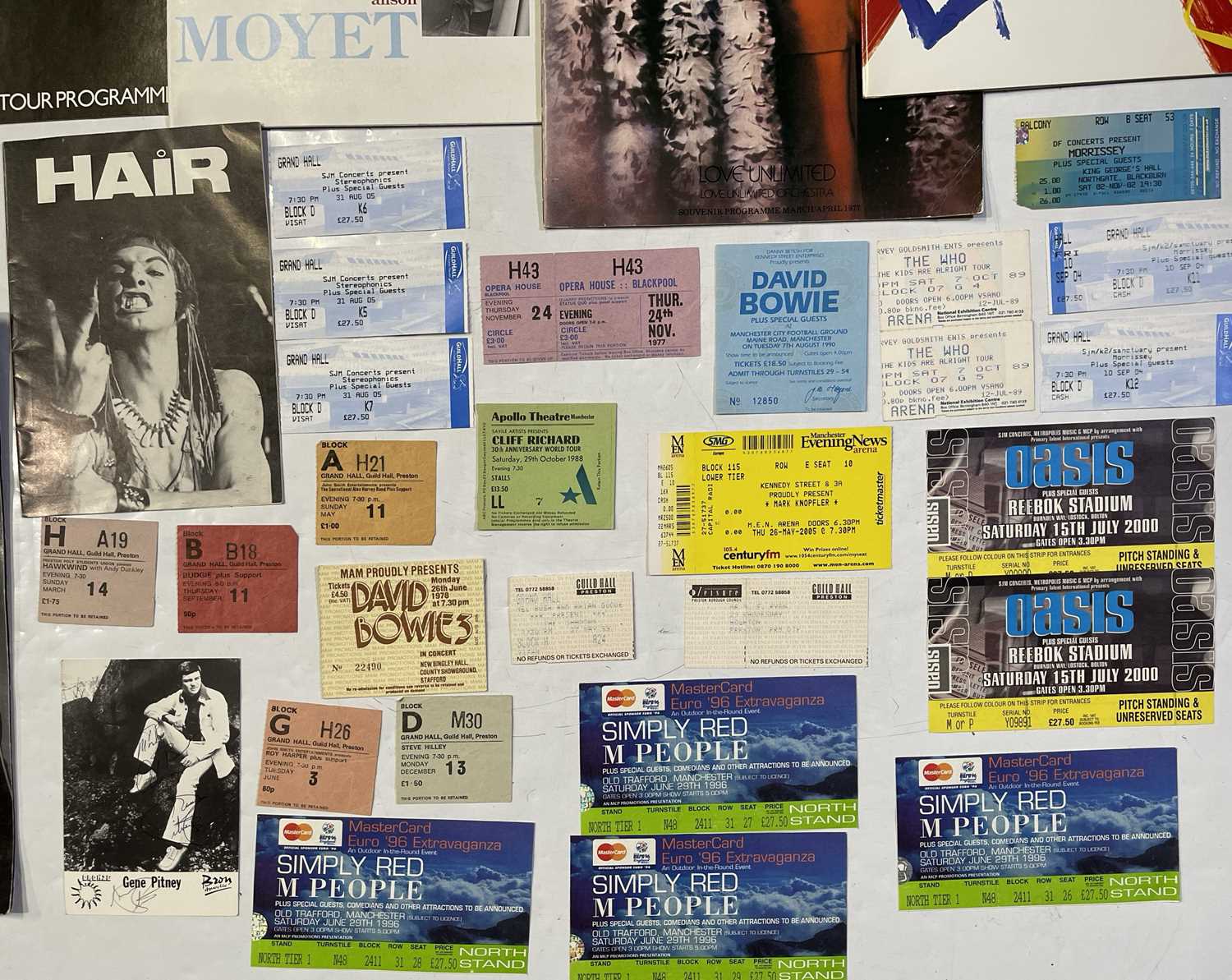Lot 109 - CONCERT PROGRAMME AND TICKET COLLECTION INC